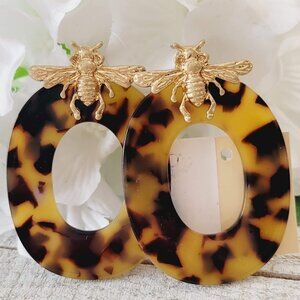 Bumble Bee and Tortoise Shell Hoop Statement Stud